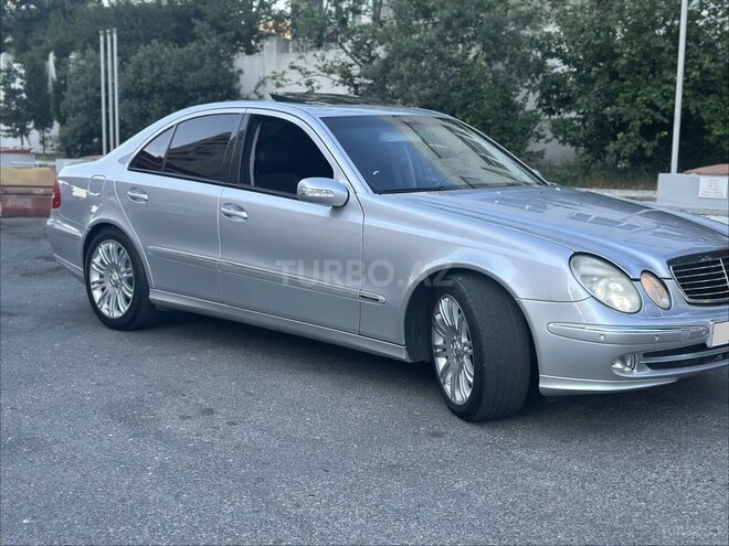 Mercedes E 240-12