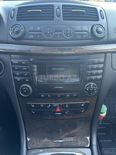 Mercedes E 240-14