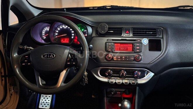 Kia Rio-3