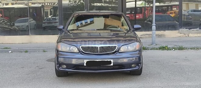 Nissan Maxima-1