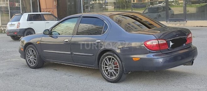 Nissan Maxima-5