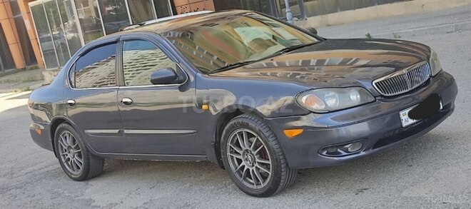 Nissan Maxima-9