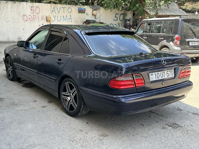 Mercedes E 200-6