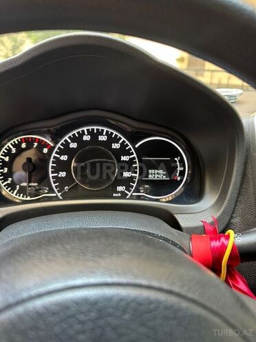 Nissan Note-7
