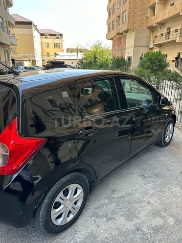 Nissan Note-2