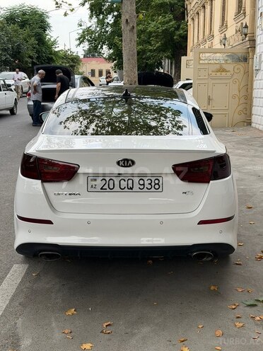 Kia Optima-4