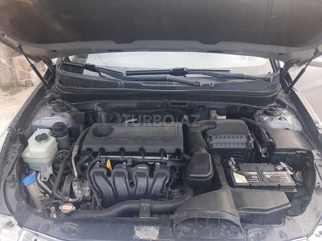 Hyundai Sonata-6