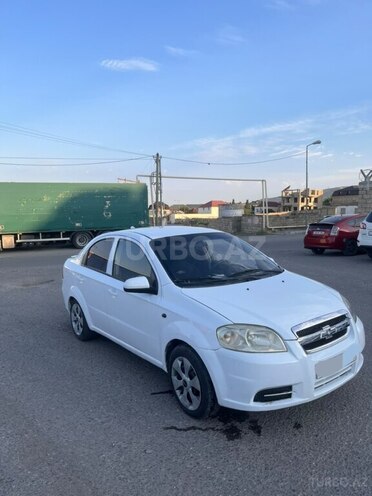Chevrolet Aveo-7