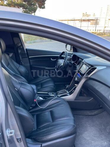 Hyundai i30-7