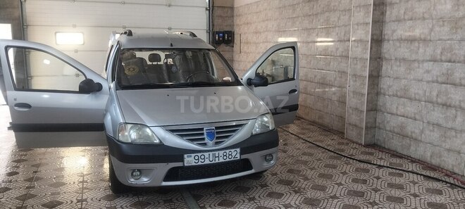 Dacia Logan-1