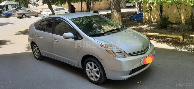 Toyota Prius-3