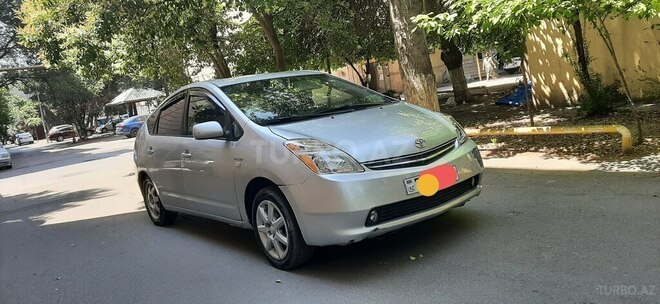 Toyota Prius-2