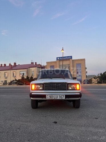 LADA (VAZ) 2107-2