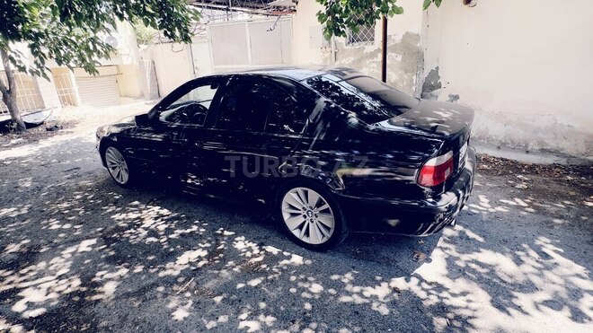 BMW 528-5