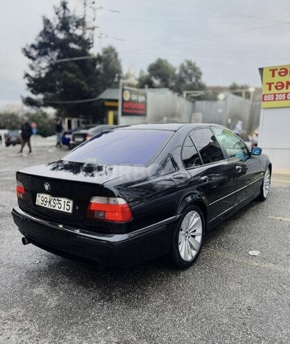 BMW 528-8