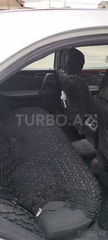 Mercedes E 220-6
