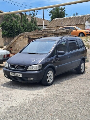 Opel Zafira-5