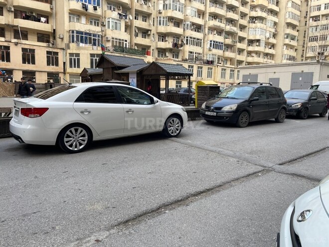 Kia Cerato-10