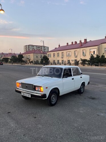 LADA (VAZ) 2107-1