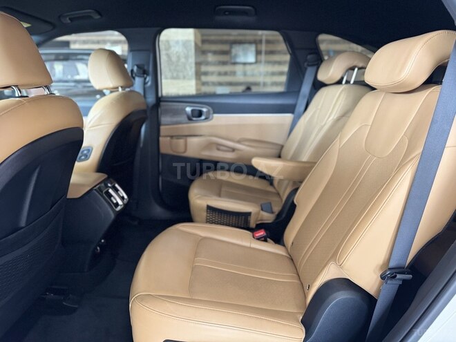 Kia Sorento-13