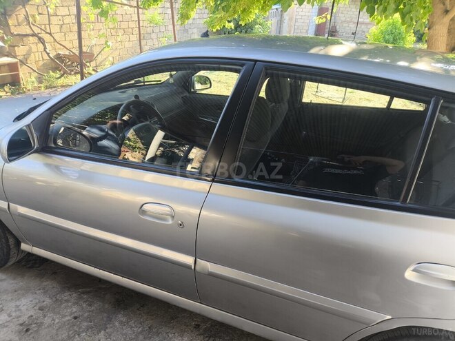 Kia Rio-4