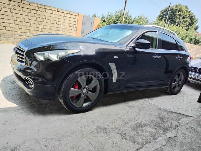 Infiniti FX35-3