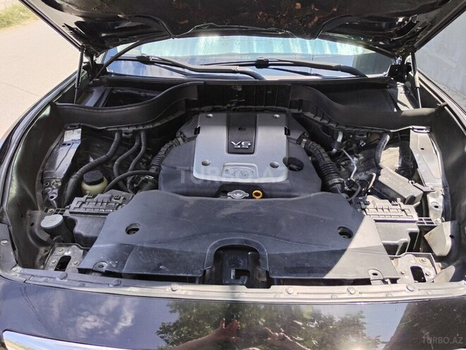 Infiniti FX35-10