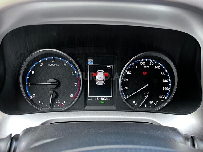 Toyota RAV4-15