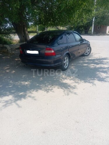 Opel Vectra-6