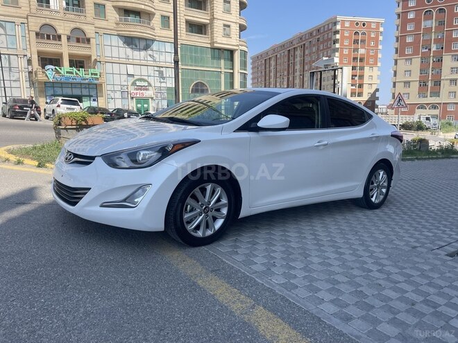 Hyundai Elantra-7