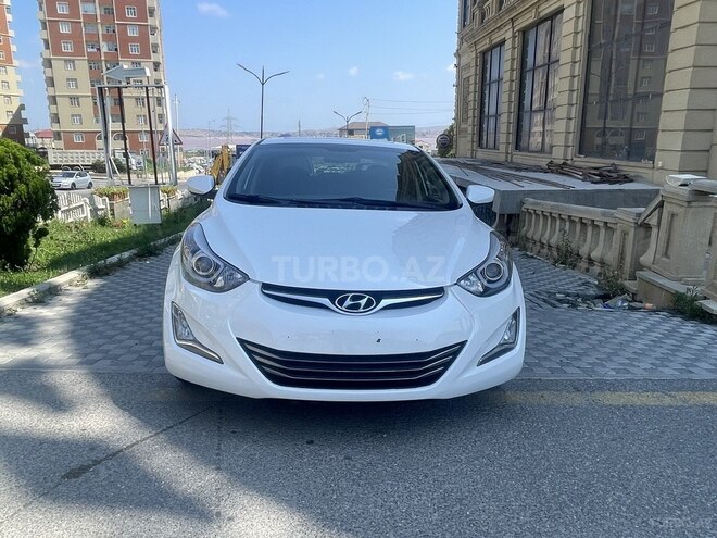 Hyundai Elantra-9