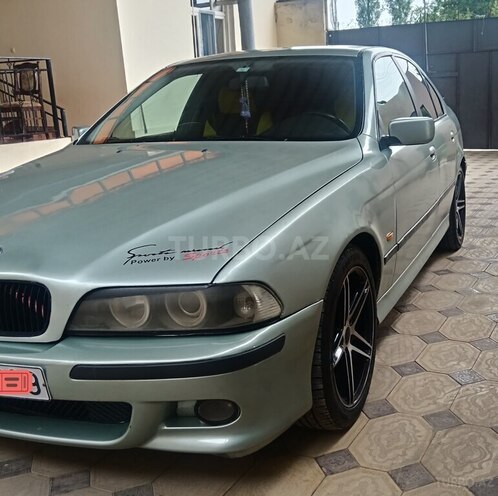 BMW 520-3