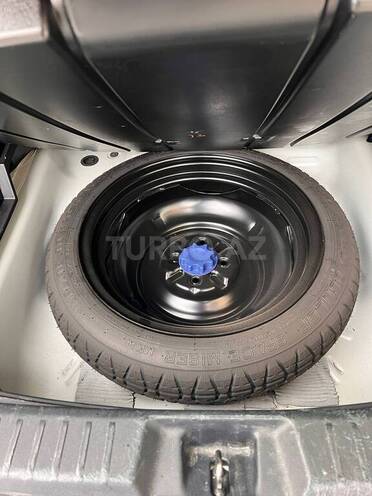 Toyota Corolla Fielder-16