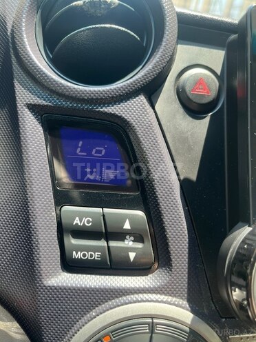 Honda Insight-6