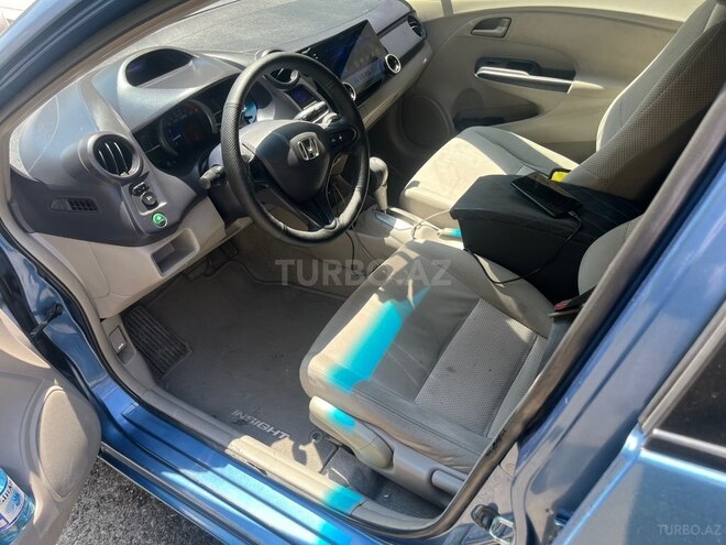 Honda Insight-5
