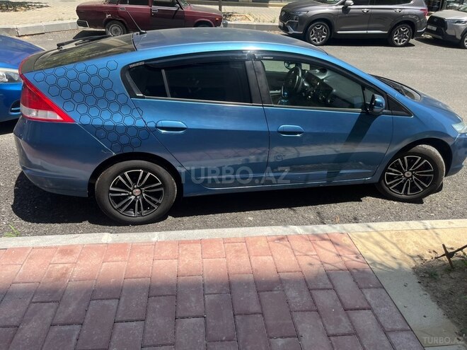 Honda Insight-3