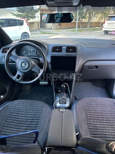 Volkswagen Polo-5