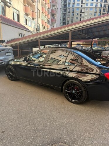 BMW 320-2
