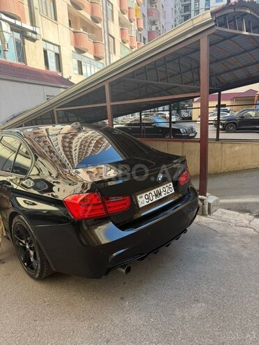BMW 320-3