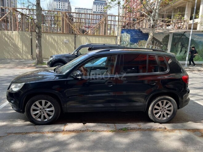 Volkswagen Tiguan-5