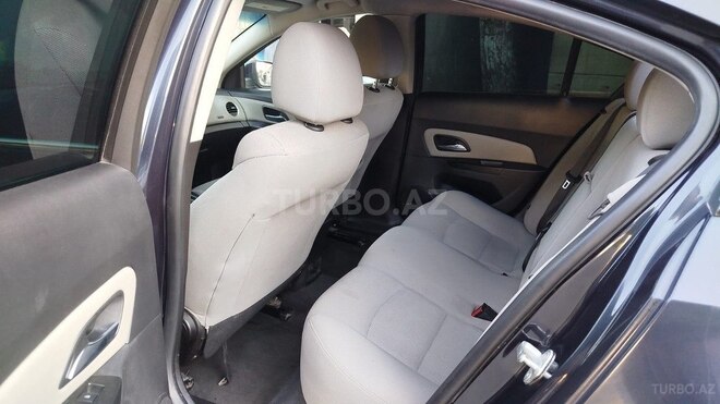 Chevrolet Cruze-7
