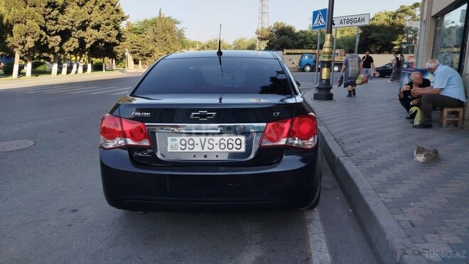 Chevrolet Cruze-2