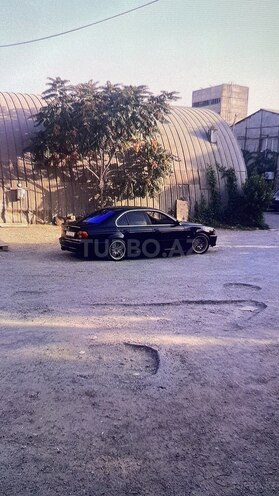 BMW 525-8