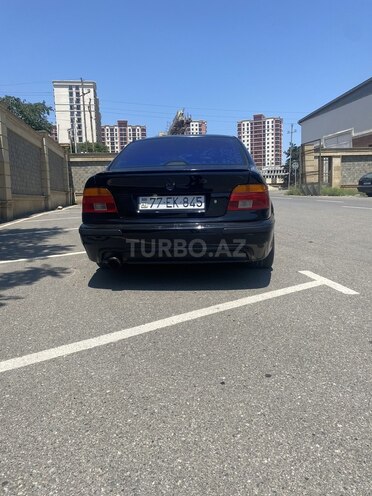 BMW 525-2