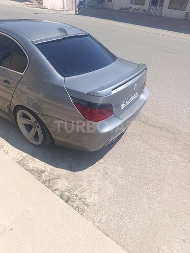 BMW 530-12