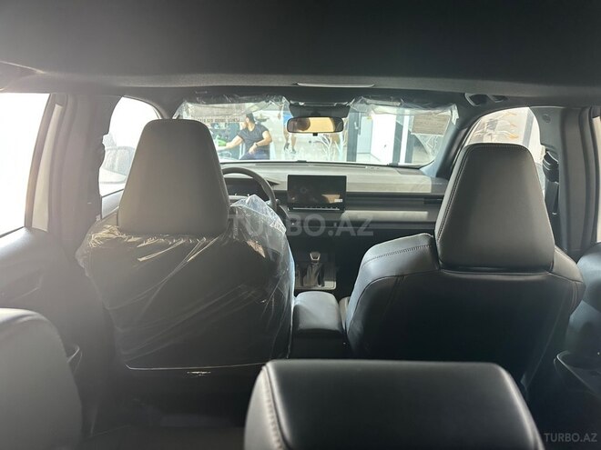 Toyota Corolla Cross-8