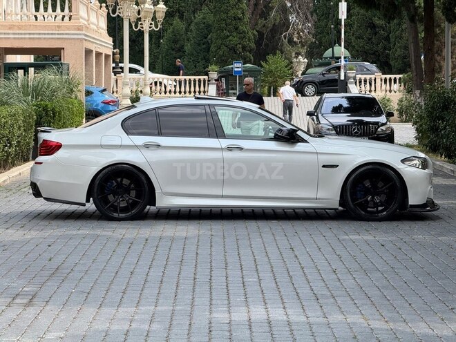 BMW 528-9