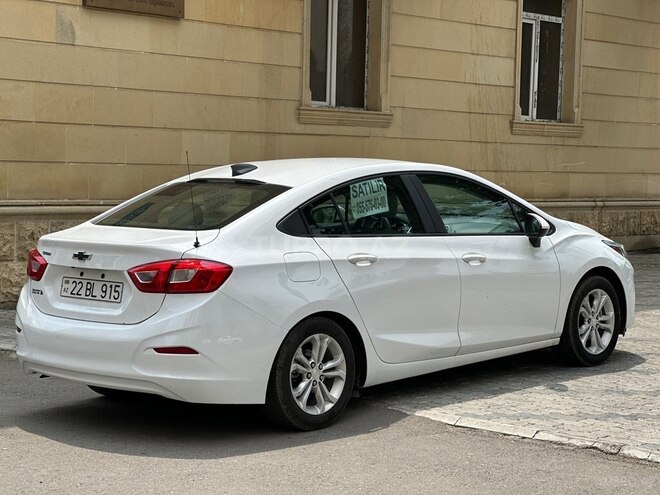 Chevrolet Cruze-5