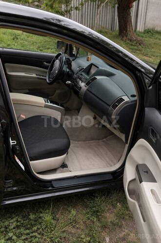 Toyota Prius-6
