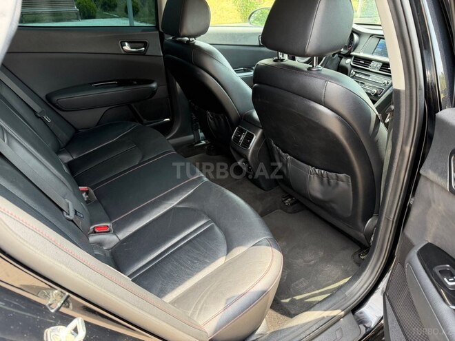 Kia Optima-21